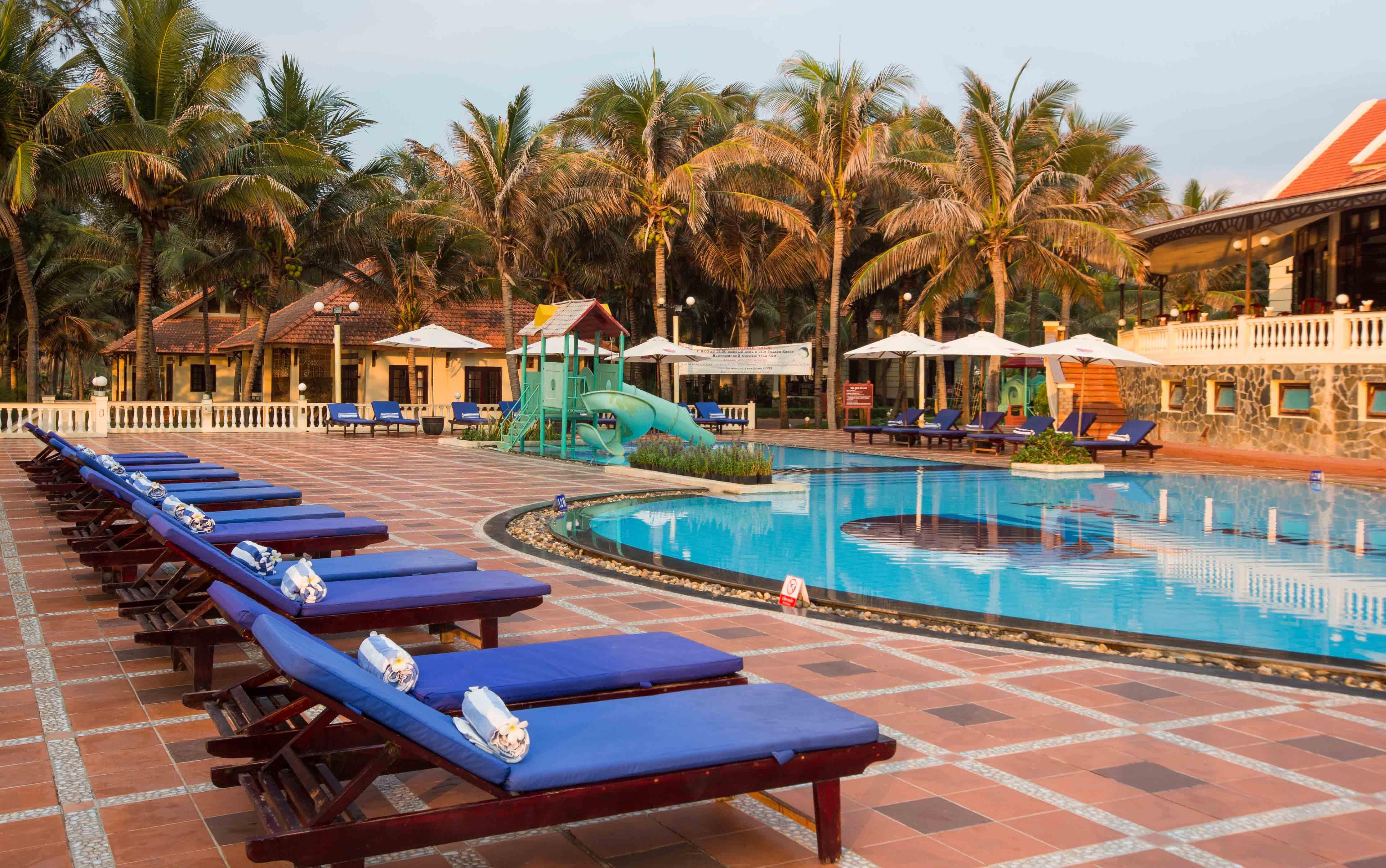 Golden Coast Resort & Spa Phan Thiết Esterno foto