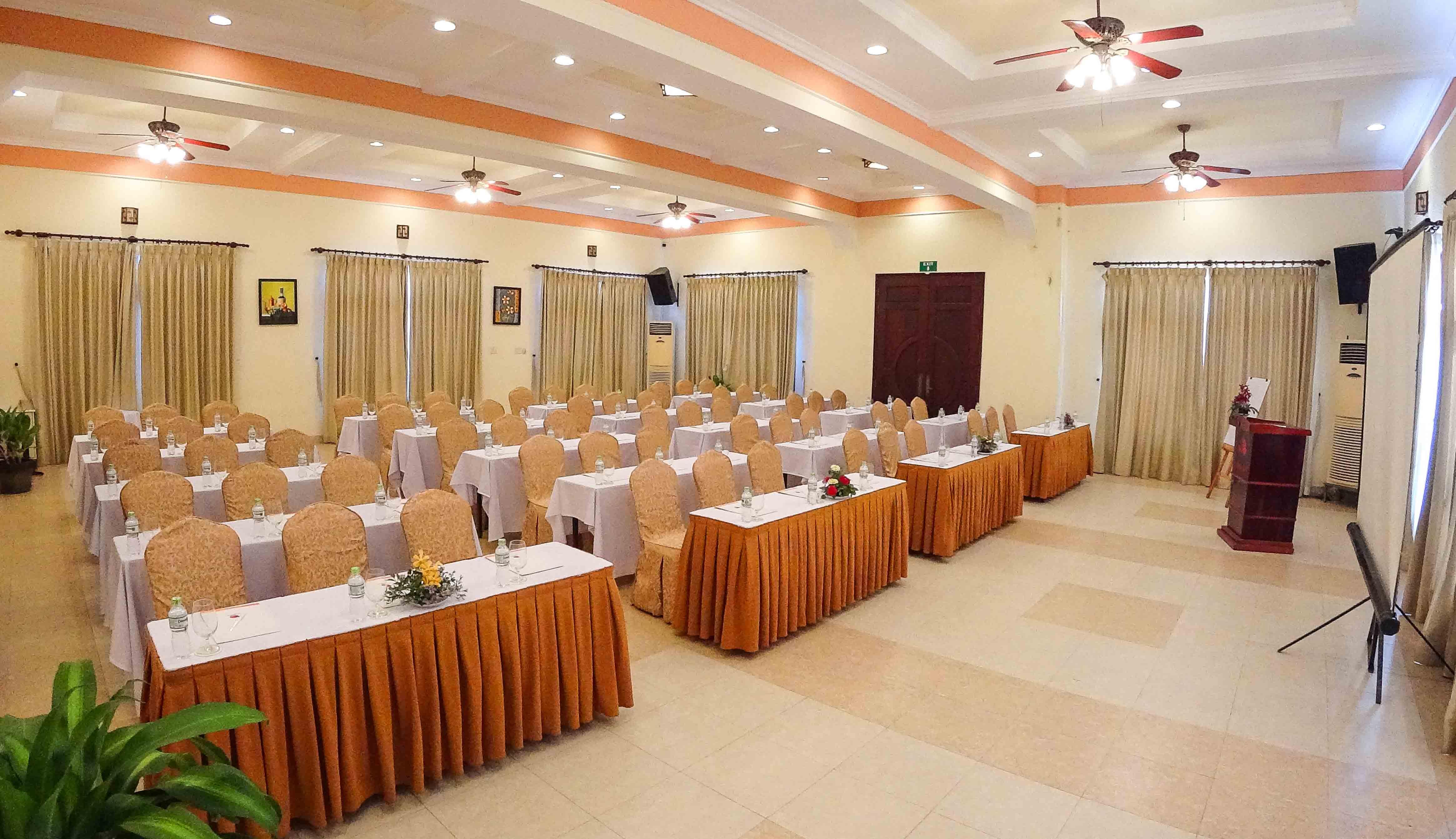 Golden Coast Resort & Spa Phan Thiết Esterno foto