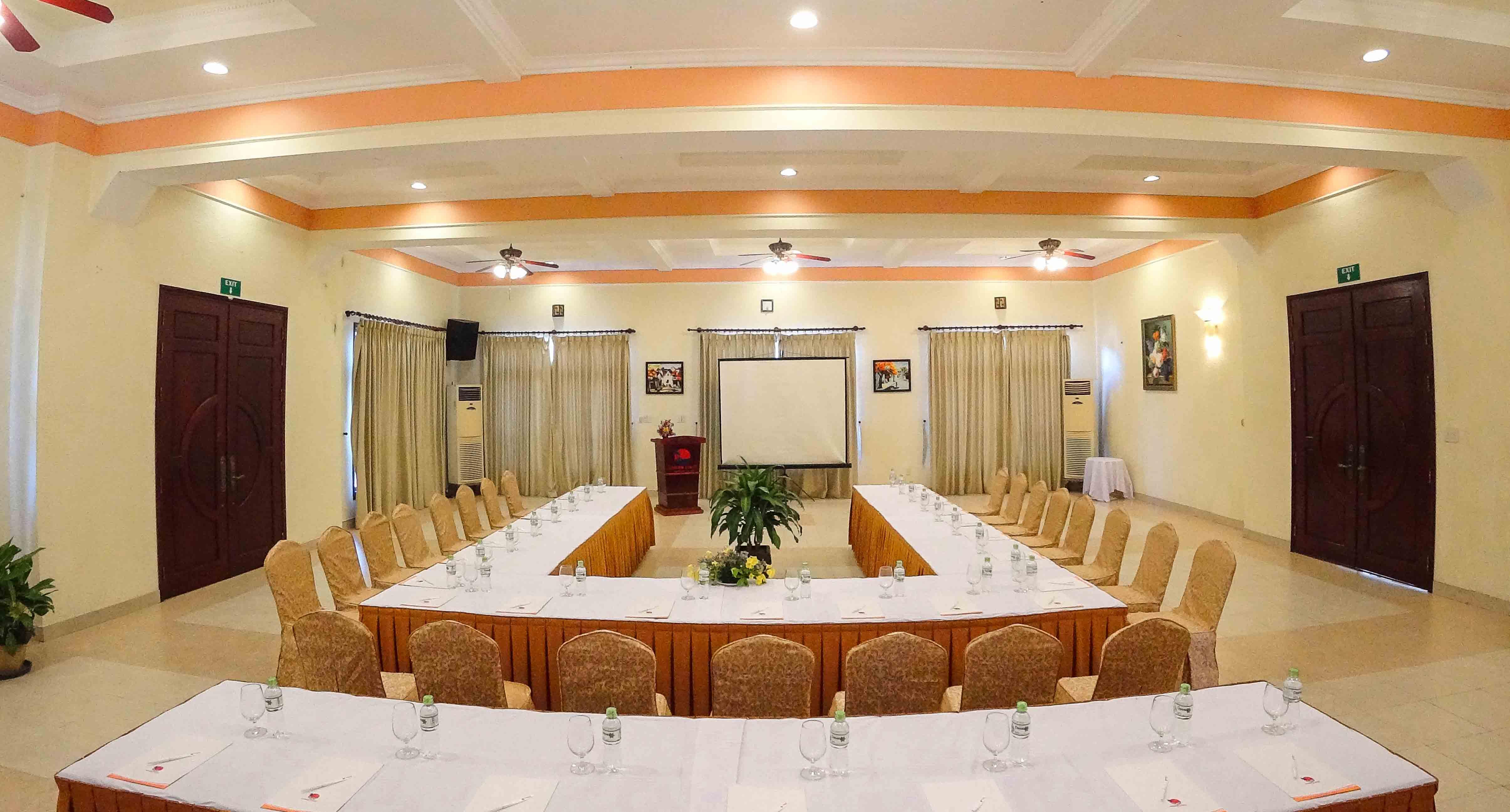 Golden Coast Resort & Spa Phan Thiết Esterno foto