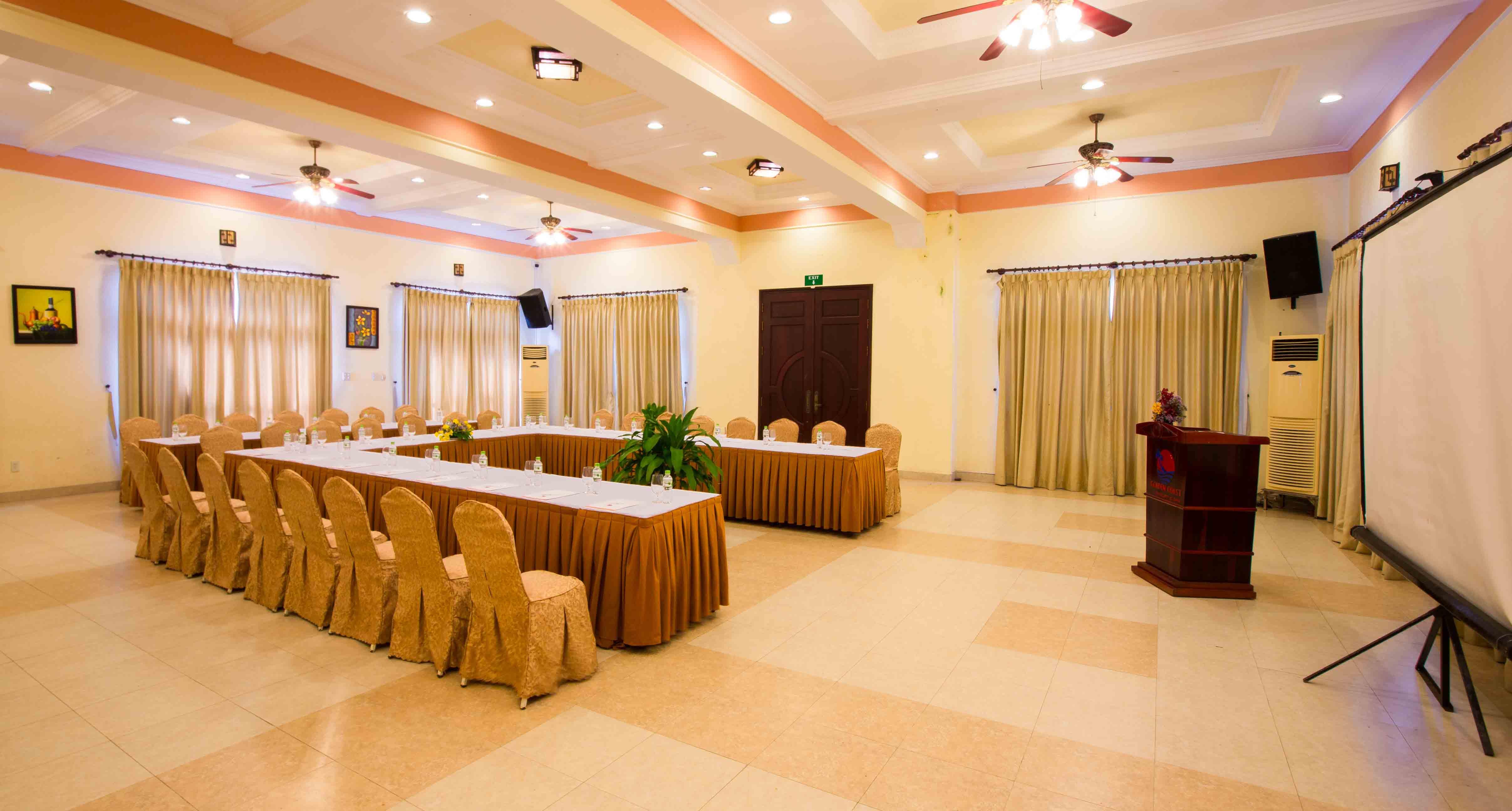 Golden Coast Resort & Spa Phan Thiết Esterno foto