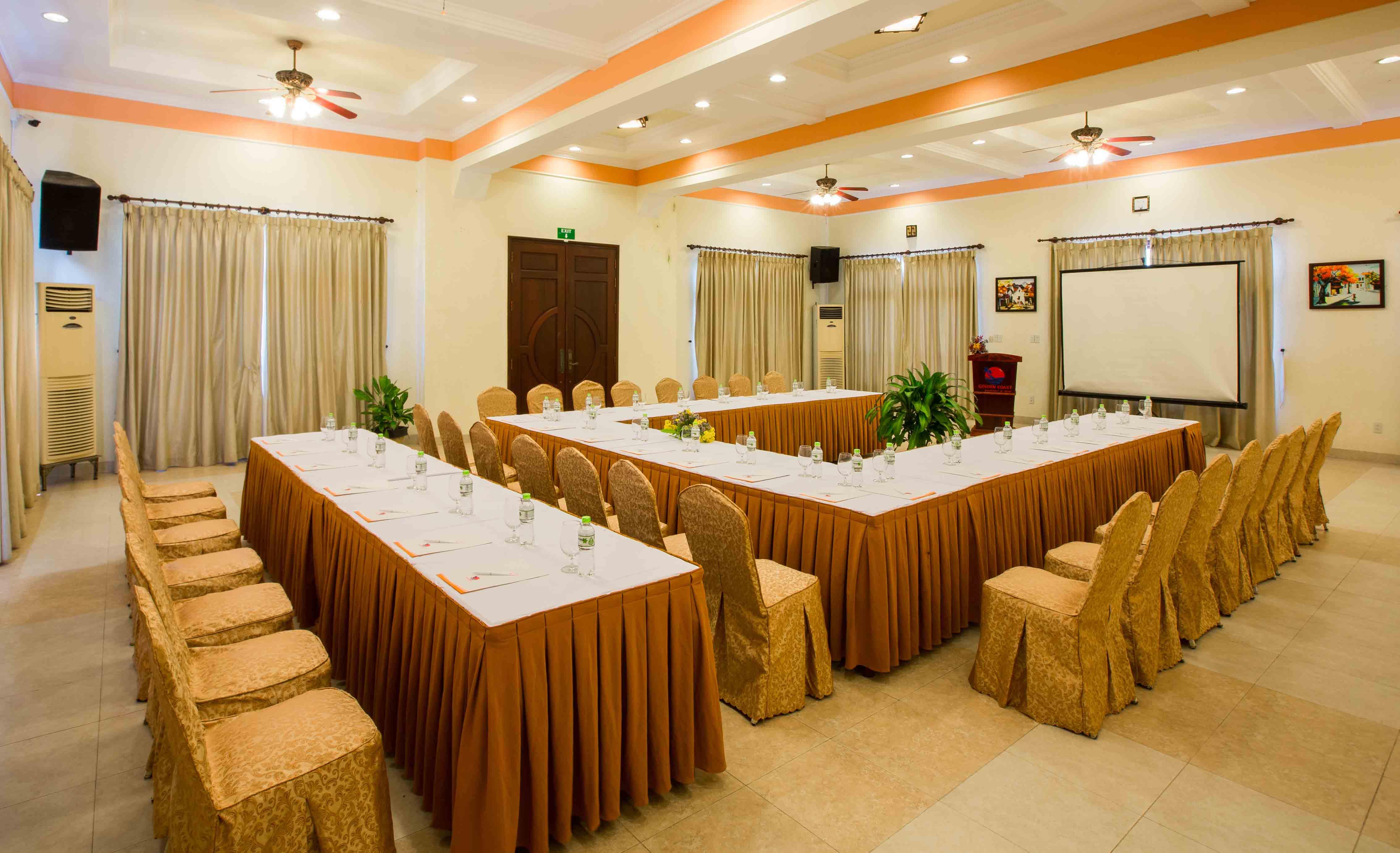 Golden Coast Resort & Spa Phan Thiết Esterno foto